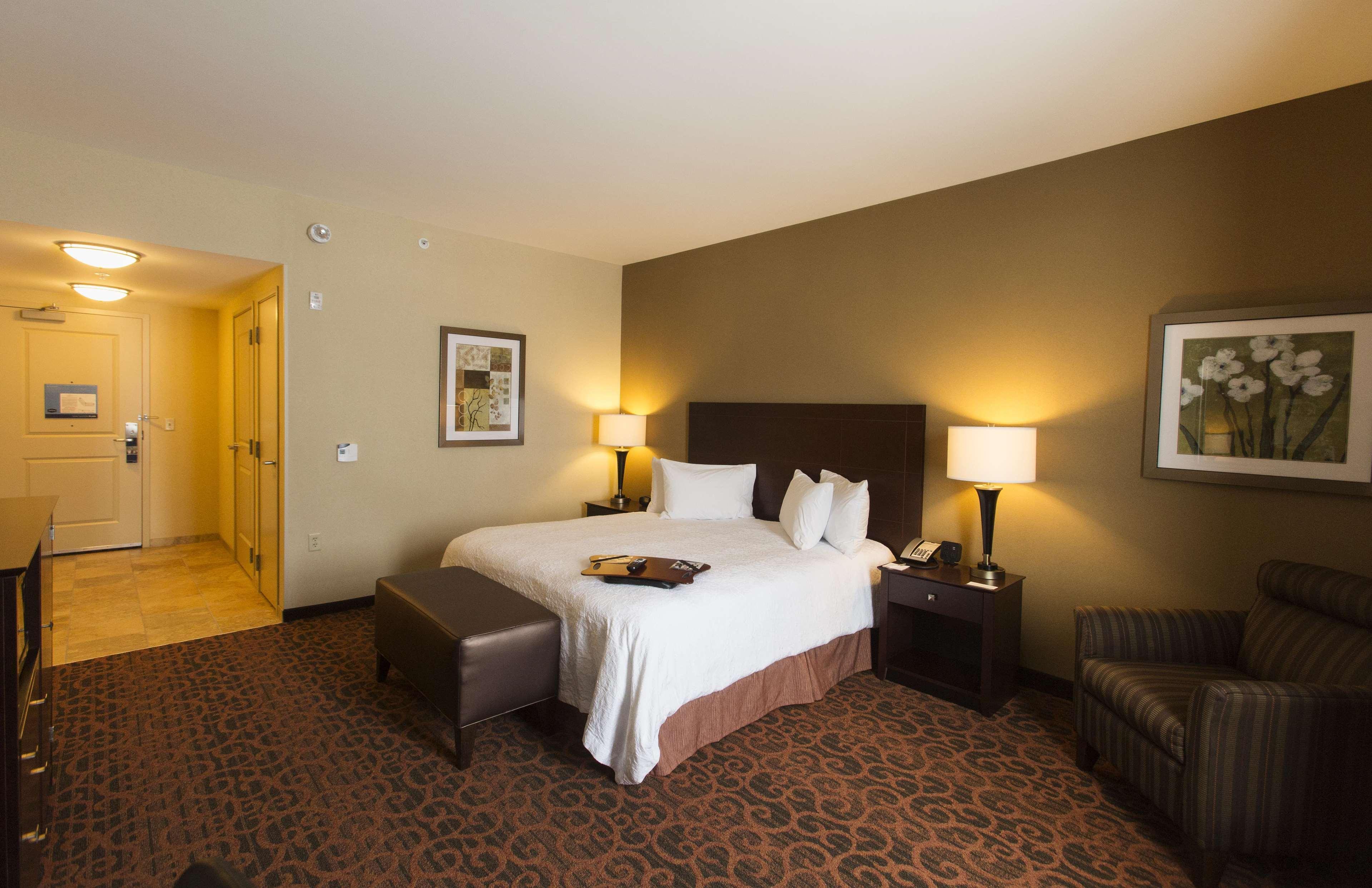 Hampton Inn Marquette-Waterfront Экстерьер фото