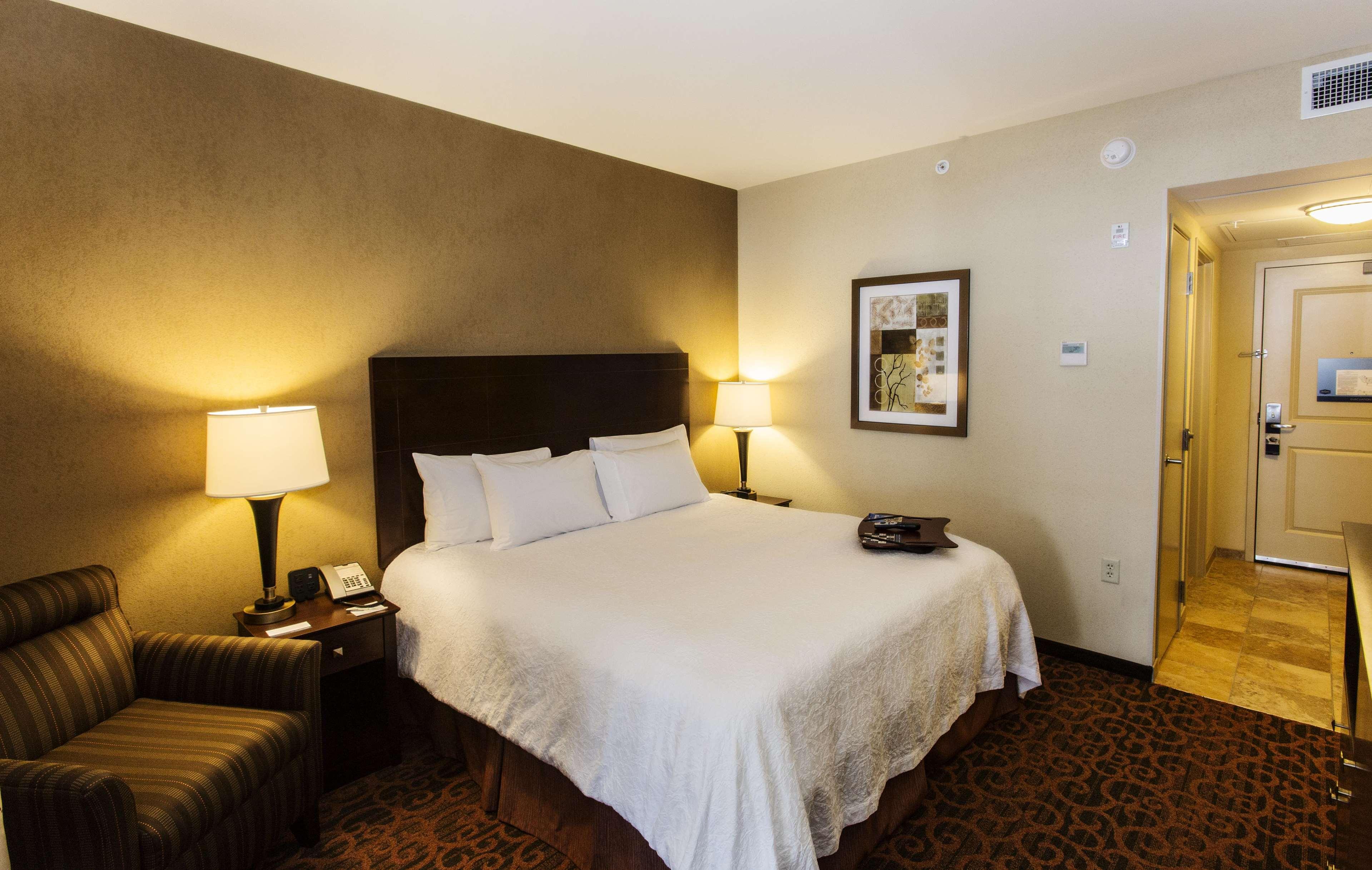Hampton Inn Marquette-Waterfront Экстерьер фото