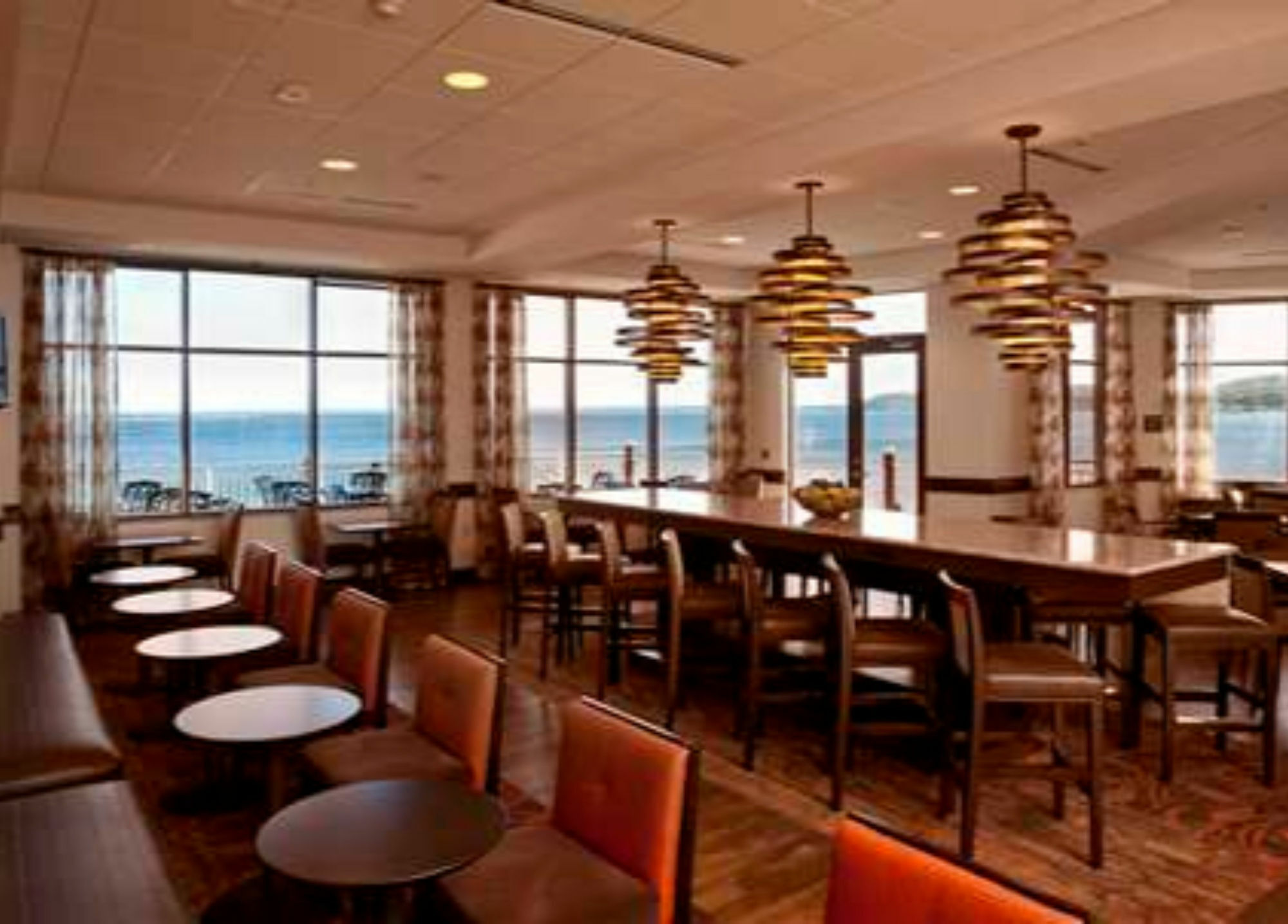 Hampton Inn Marquette-Waterfront Экстерьер фото